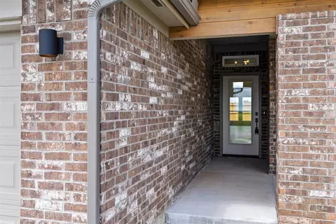 1405 SW 160th St, Moore, OK 73170 photo 3