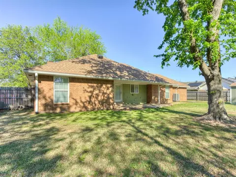Exterior - 409 Alpine Dr, Norman, OK 73072 photo 7 of 7