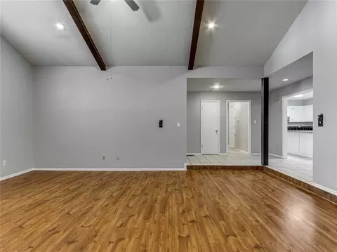 Living - 409 Alpine Dr, Norman, OK 73072 photo 5 of 6