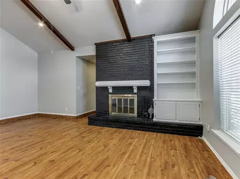 Living - 409 Alpine Dr, Norman, OK 73072 photo 3 of 6