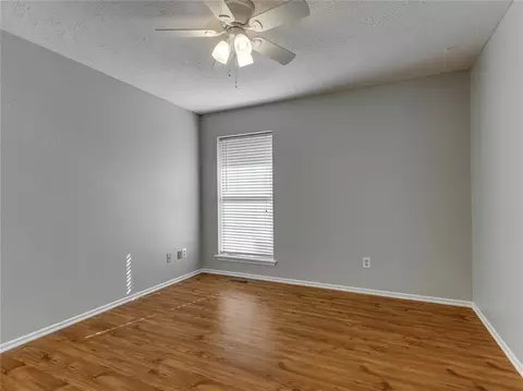 Bedroom - 409 Alpine Dr, Norman, OK 73072 photo 4 of 5