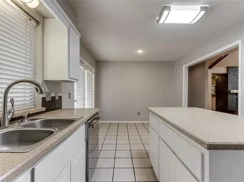 Kitchen - 409 Alpine Dr, Norman, OK 73072 photo 6 of 6
