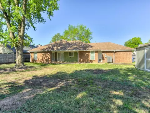 Exterior - 409 Alpine Dr, Norman, OK 73072 photo 6 of 7
