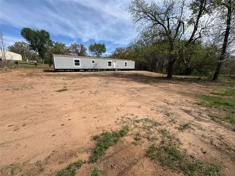 95 N Harmony Ln, Shawnee, OK 74804