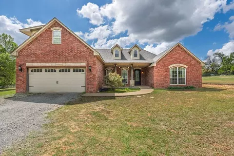 33705 Waco Rd, Shawnee, OK 74801