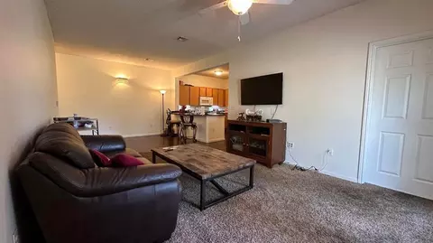 2200 Classen Blvd #6112, Norman, OK 73071