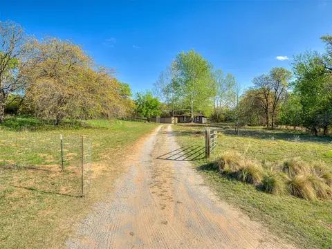 16625 Triple X Cir, Choctaw, OK 73020