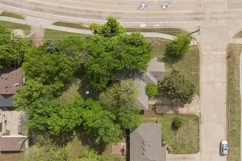 329 E Wayne Ave, Edmond, OK 73034 photo 7