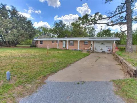 2200 Highway 81, Chickasha, OK 73018