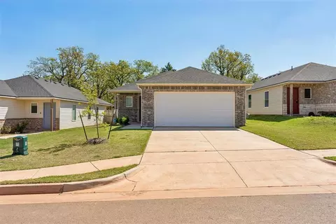 1114 Foal Dr, Guthrie, OK 73044