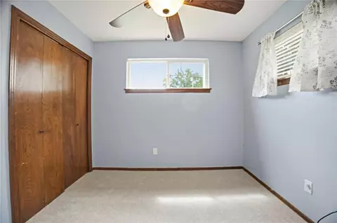 Bedroom - 415643 E 1093 Rd, Checotah, OK 74426 photo 6 of 9