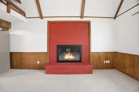 Living - 415643 E 1093 Rd, Checotah, OK 74426 photo 3 of 4