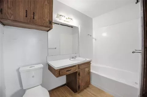 Bath - 415643 E 1093 Rd, Checotah, OK 74426 photo 2 of 2