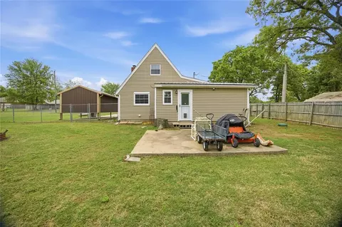 Exterior - 415643 E 1093 Rd, Checotah, OK 74426 photo 3 of 7