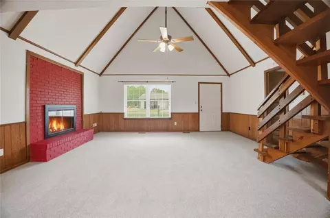 Living - 415643 E 1093 Rd, Checotah, OK 74426 photo 2 of 4