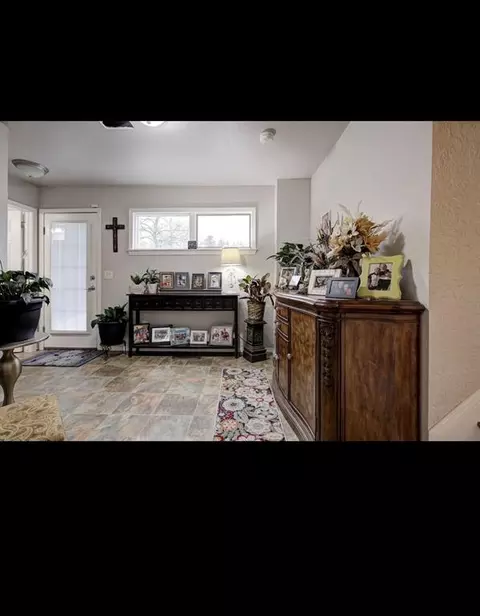 Entry Way - 21024 Judy Cir, Mcloud, OK 74851 photo 3 of 4