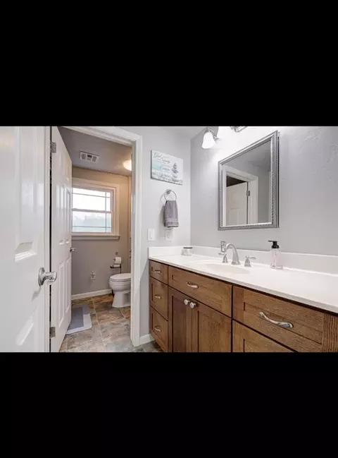 Bath - 21024 Judy Cir, Mcloud, OK 74851 photo 2 of 2