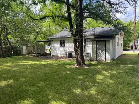 Exterior - 708 W Eufaula St, Norman, OK 73069 photo 4 of 4