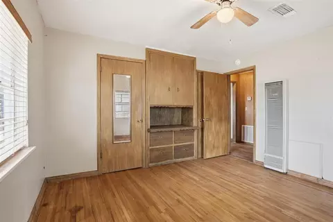 Bedroom - 313 E Davis Ave, Tipton, OK 73570 photo 2 of 4
