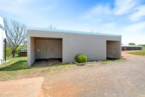 Exterior - 16210 Blanton View Ave, Wayne, OK 73095 photo 2 of 4