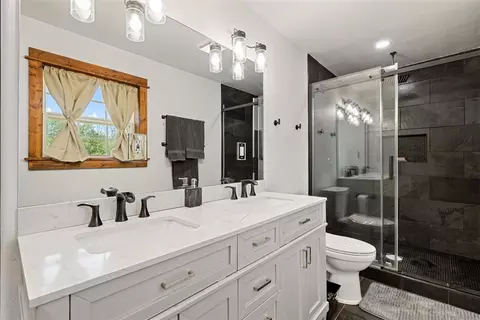 Bath - 16210 Blanton View Ave, Wayne, OK 73095 photo 2 of 2
