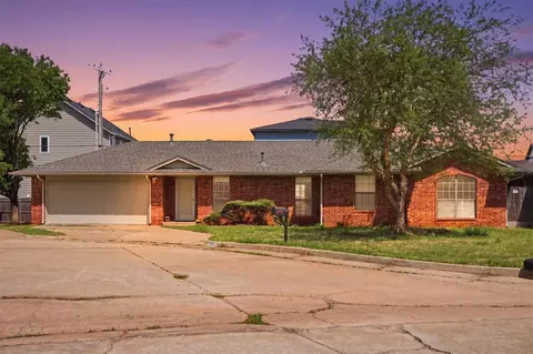 2565 Lynn Ln, Oklahoma City, OK 73120