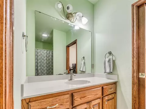 Bath - 1700 Eagle Dr, Edmond, OK 73034 photo 1 of 7