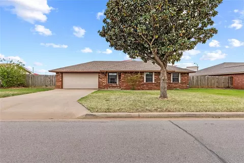 1312 Plains Ave, Weatherford, OK 73096