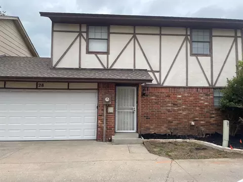 8300 NW 10th St #28, Oklahoma City, OK 73127