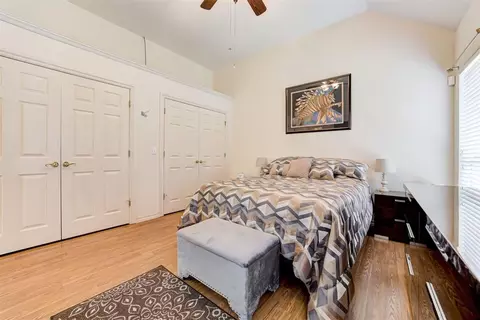 Bedroom - 1137 Pinehurst Dr, Norman, OK 73072 photo 2 of 5