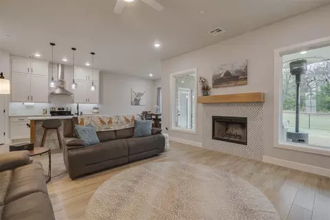 Living - 9500 Megans Way, Mcloud, OK 74851 photo 2 of 2