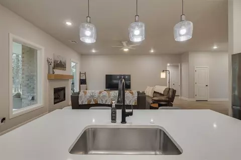 Kitchen - 9500 Megans Way, Mcloud, OK 74851 photo 5 of 5