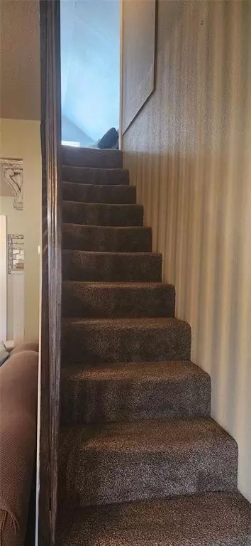 Entry Way - 514 N J St, Eufaula, OK 74432 photo 3 of 3