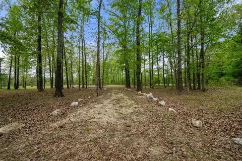 341 White Fox Ln, Broken Bow, OK 74728