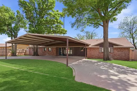 503 E Lincoln St, Hollis, OK 73550
