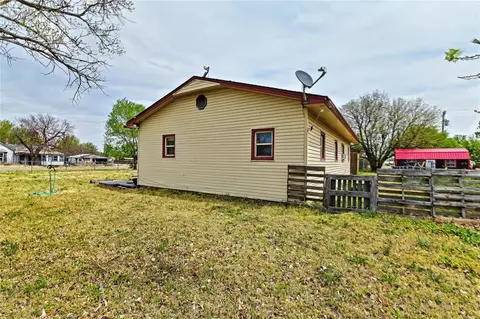 121 W 3rd St, Fargo, OK 73840 photo 12