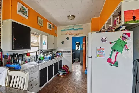 121 W 3rd St, Fargo, OK 73840 photo 3
