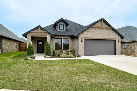 4808 Sand Lily Ln, Edmond, OK 73034