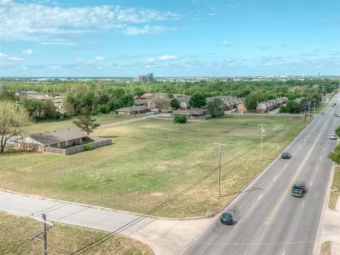 8152 NW 10th St, Oklahoma City, OK 73127