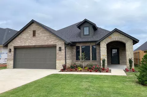 4833 Sand Lily Ln, Edmond, OK 73034