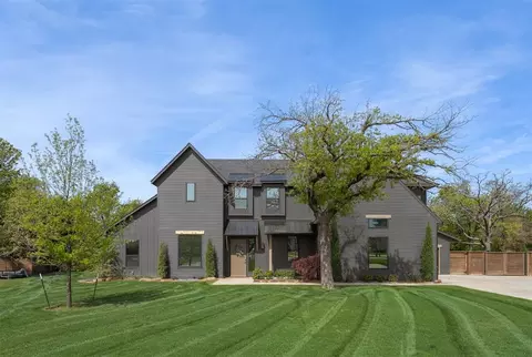 251 Old Farm Rd, Edmond, OK 73034