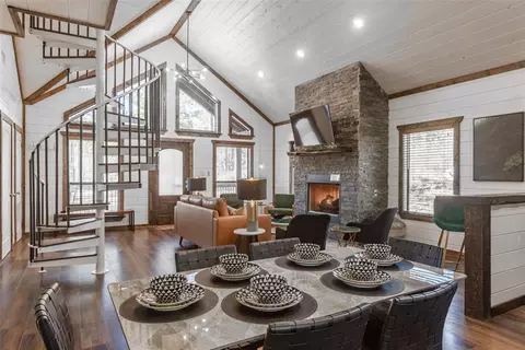 Dining - 870 W Eagle Mountain Trl, Broken Bow, OK 74728 photo 1 of 1