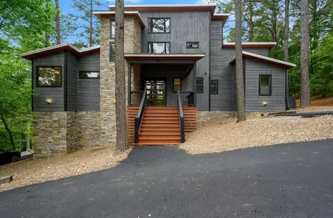 245 Gnarly Maple Trl, Broken Bow, OK 74728