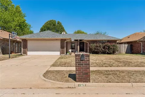 1317 Oswego Dr, Yukon, OK 73099