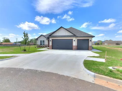 2801 Summit Hollow Cir, Norman, OK 73071