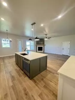 713 Summit Hollow Dr, Norman, OK 73071