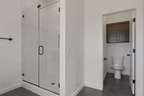 Bath - 1400 SW 159th St, Moore, OK 73170 photo 5 of 7