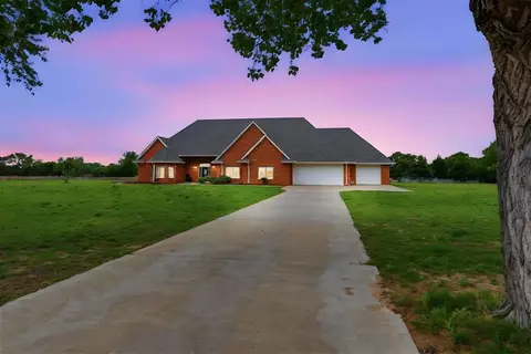 15907 S County Road 208, Altus, OK 73521