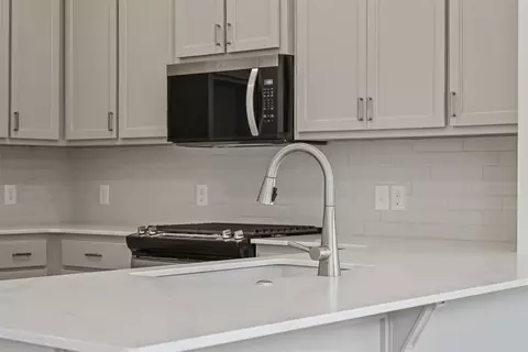 Kitchen - 440 Compass Dr, Yukon, OK 73099 photo 2 of 3