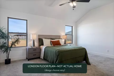Bedroom - 440 Compass Dr, Yukon, OK 73099 photo 5 of 6